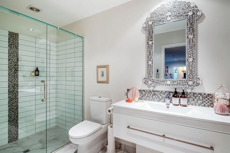 Photo of property in 43b Park Rise, Campbells Bay, Auckland, 0630