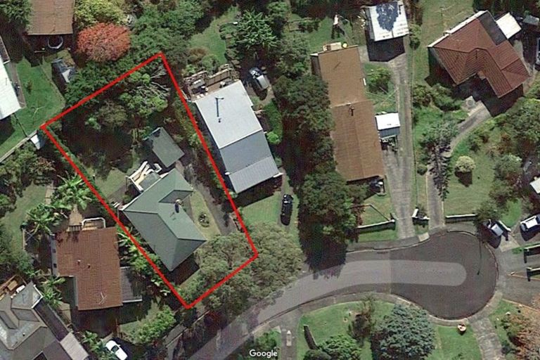 Photo of property in 16 Madison Place, Forrest Hill, Auckland, 0620