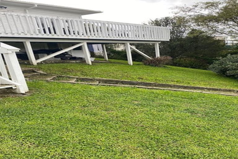 Photo of property in 1072 Great North Road, Point Chevalier, Auckland, 1022