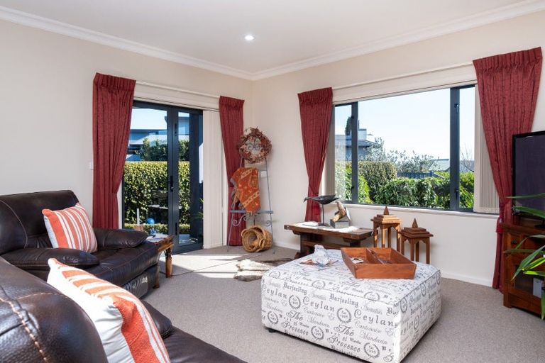 Photo of property in 14 Meissner Road, Havelock North, 4130