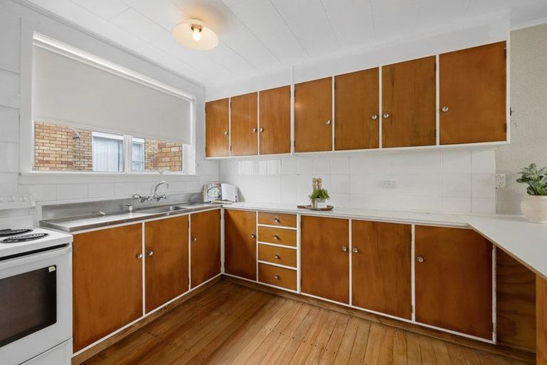 Photo of property in 410b Devon Street East, Strandon, New Plymouth, 4312