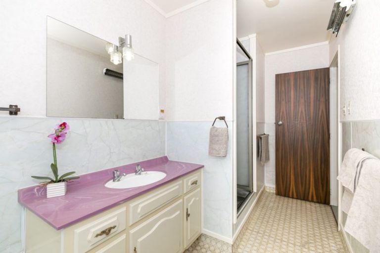 Photo of property in 13 Leyton Place, Nawton, Hamilton, 3200