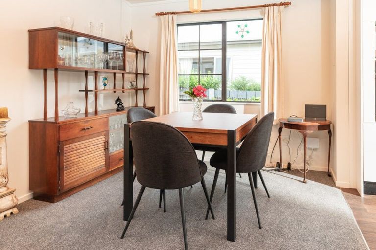 Photo of property in 14 Aparima Avenue, Miramar, Wellington, 6022