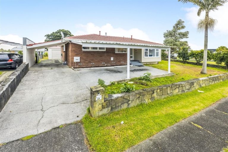 Photo of property in 62 Calthorp Close, Favona, Auckland, 2024