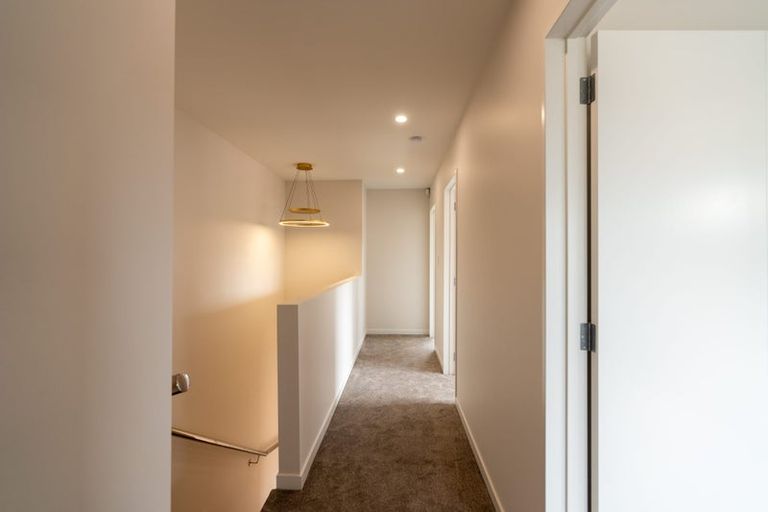 Photo of property in 61 Taukahiwi Road, Pukekohe, 2120