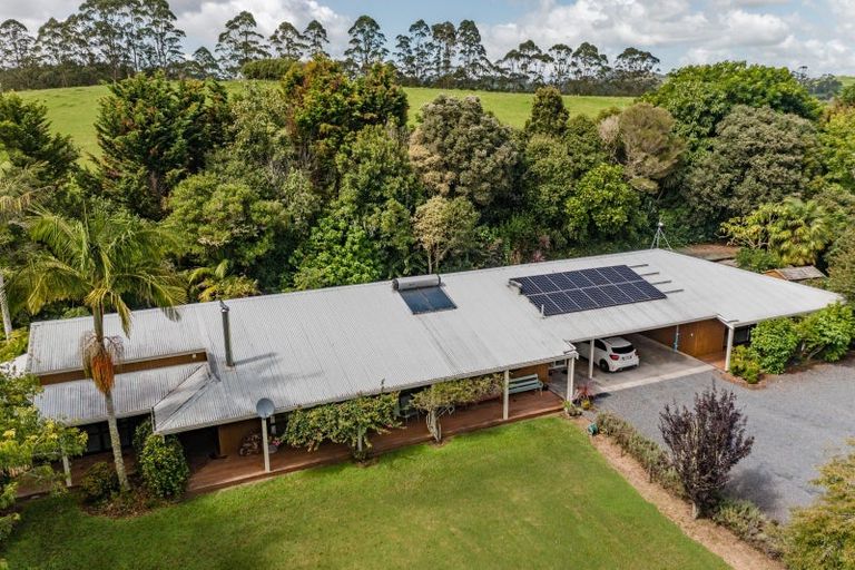 Photo of property in 49 Riddell Road, Kerikeri, 0230
