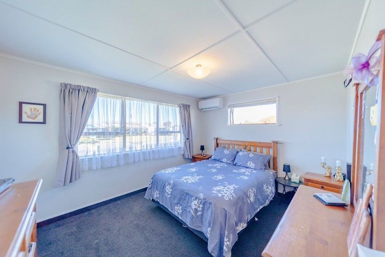 Photo of property in 8 Glamorgan Avenue, Tamatea, Napier, 4112