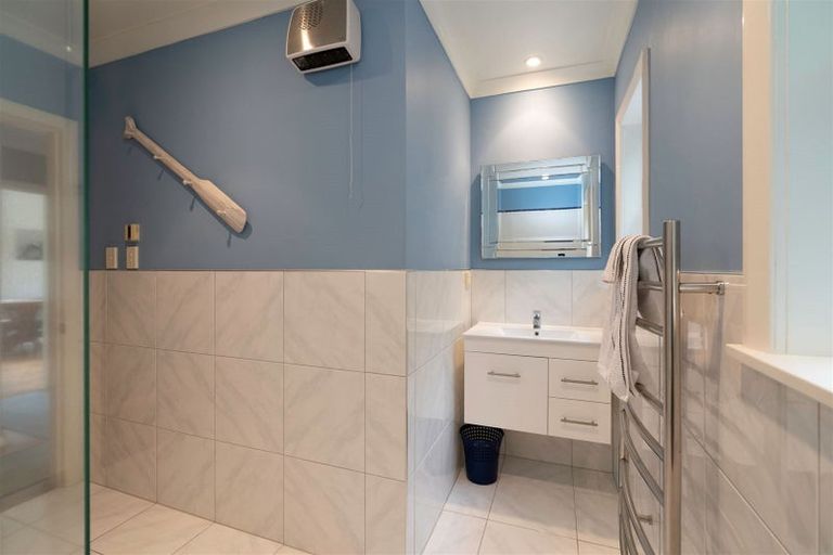 Photo of property in 58 Matatua Road, Raumati Beach, Paraparaumu, 5032