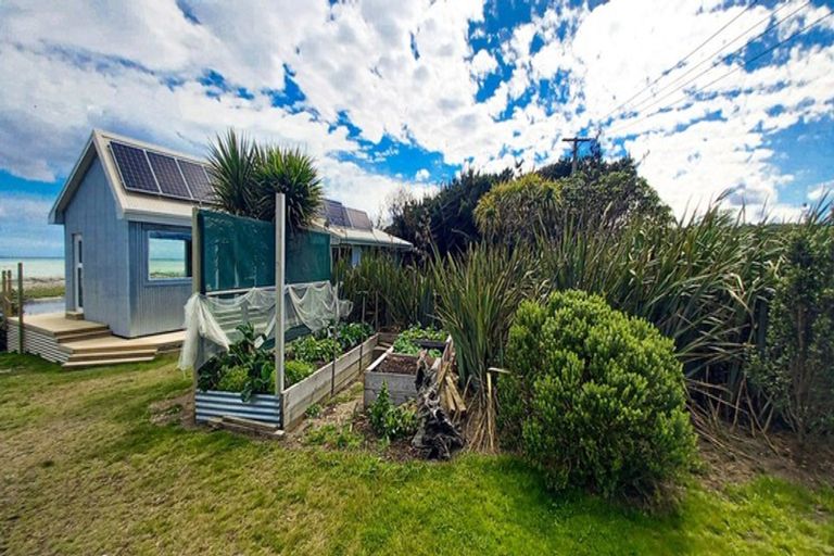 Photo of property in 41 Bluecliffs Beach Road, Papatotara, Tuatapere, 9691