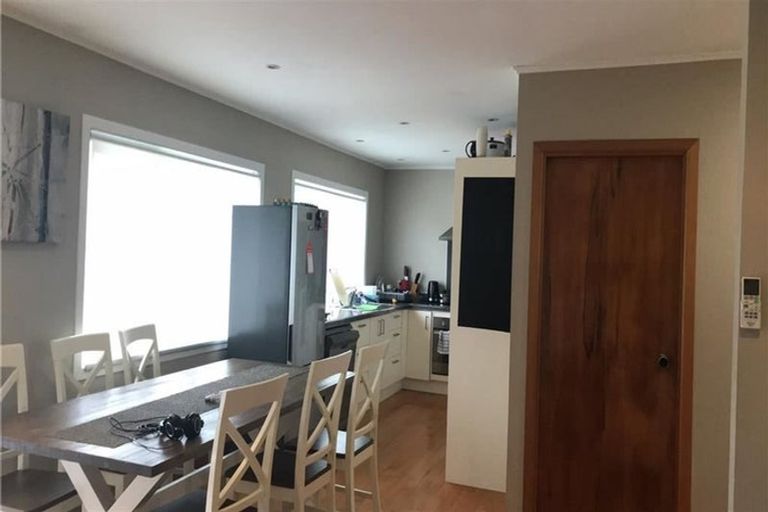 Photo of property in 126 Flanshaw Road, Te Atatu South, Auckland, 0610