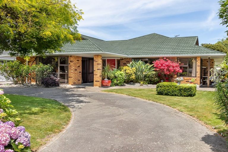 Photo of property in 270 Te Moana Road, Waikanae, 5036