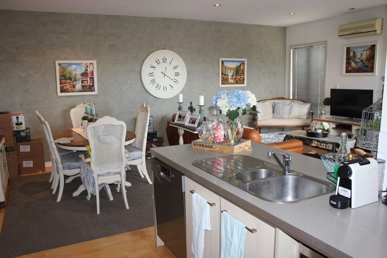 Photo of property in Point Ridge, 8/130f Gills Road, Albany Heights, Auckland, 0632