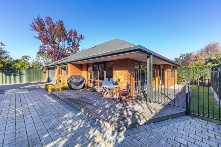 Photo of property in 49b Memorial Avenue, Ilam, Christchurch, 8053