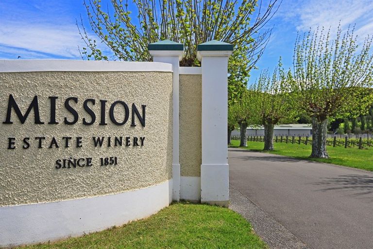 Photo of property in 307 Church Road, Greenmeadows, Napier, 4112