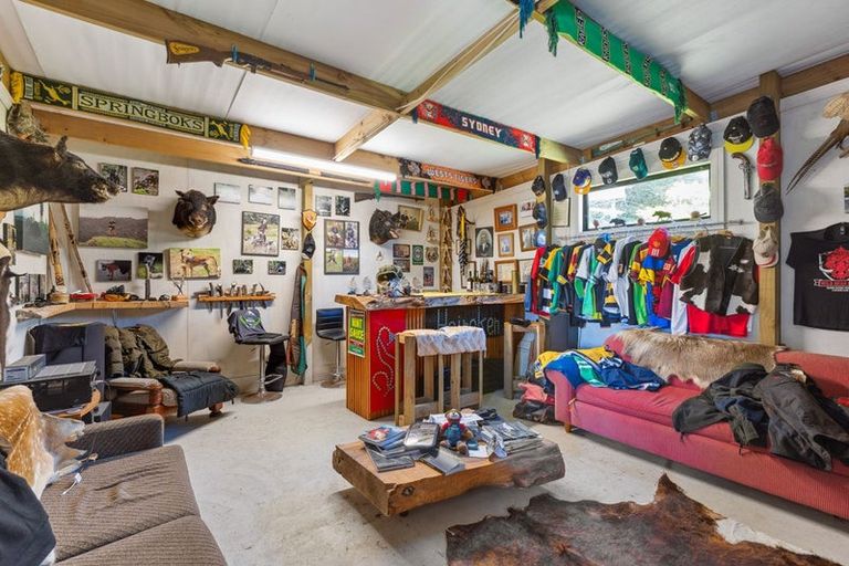 Photo of property in 14 Arthur Road, Paraite, New Plymouth, 4373