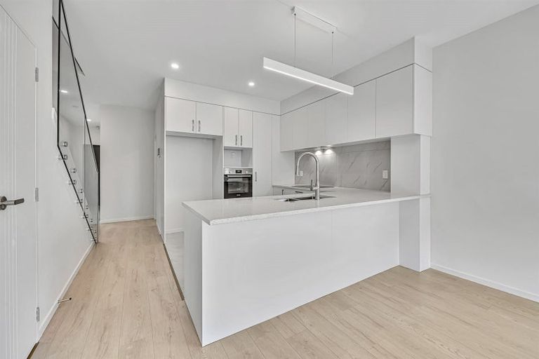 Photo of property in 1 Faithful Drive, Karaka, Papakura, 2113