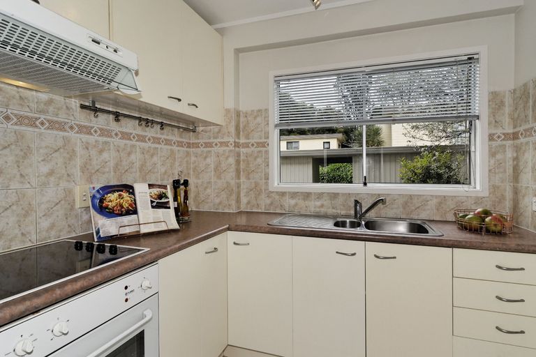 Photo of property in 5/42 Sheridan Drive, New Lynn, Auckland, 0600