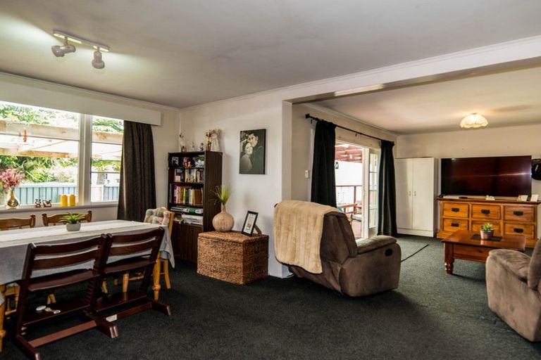 Photo of property in 25 Ward Street, Raetihi, 4632