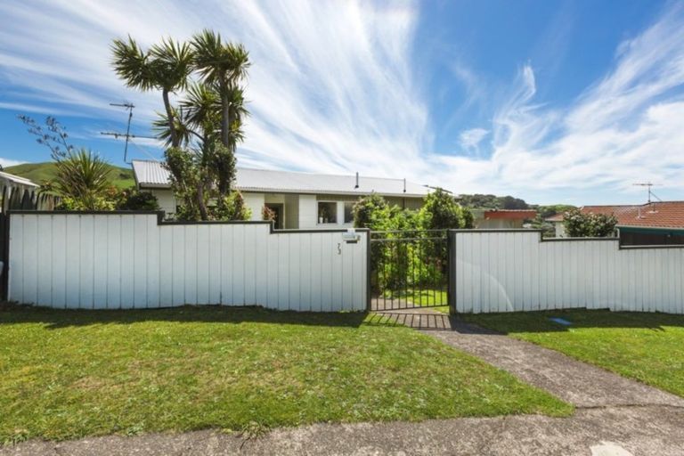 Photo of property in 73 Sea Vista Drive, Pukerua Bay, 5026