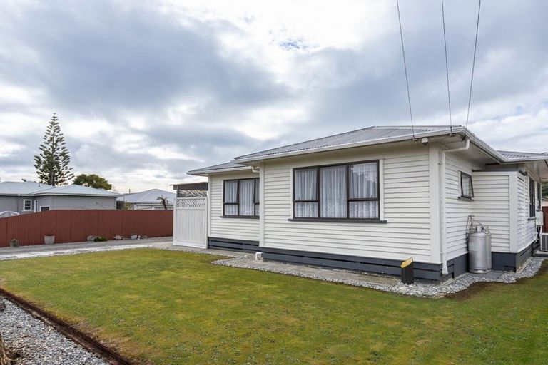 Photo of property in 9 Eva Street, Greymouth, 7805