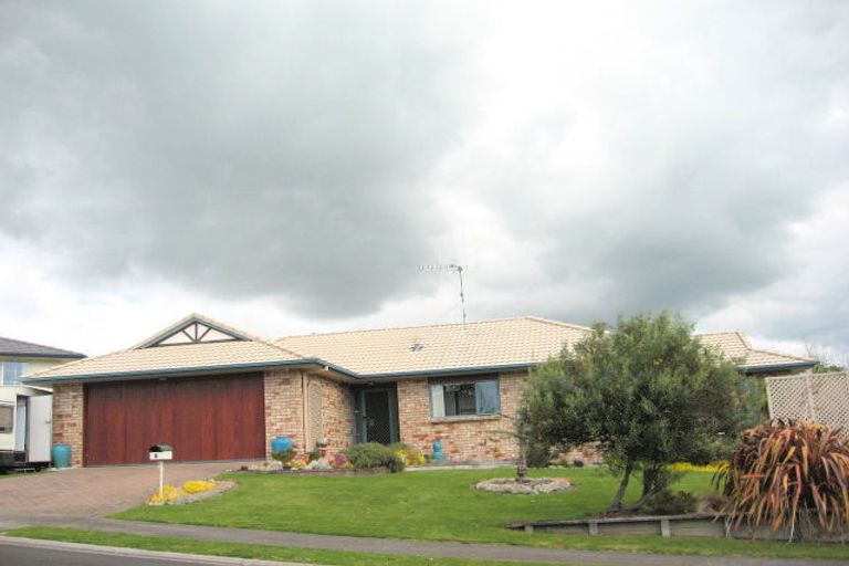 Photo of property in 1 Hadleigh Place, Bethlehem, Tauranga, 3110