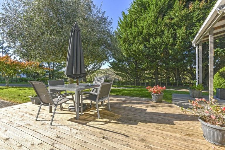 Photo of property in 18 Aropaoanui Road, Tangoio, Napier, 4181