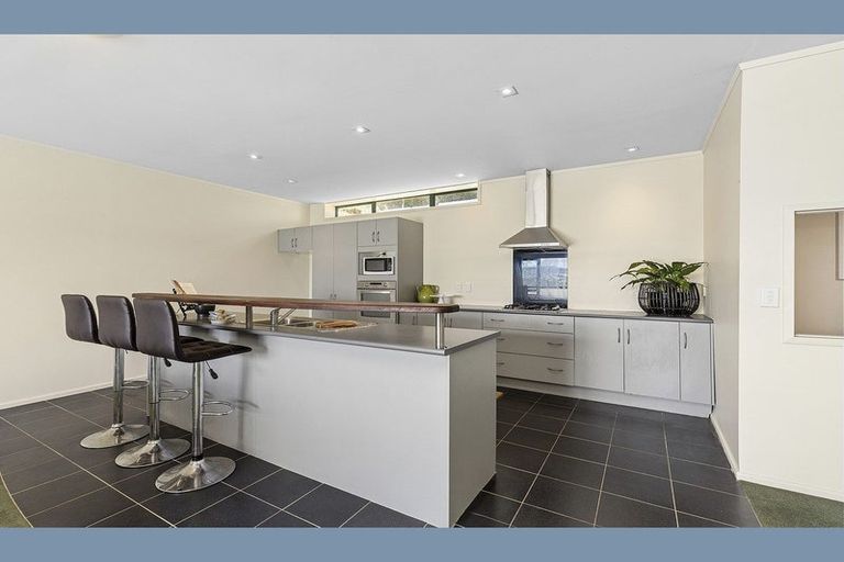 Photo of property in 6 Mitika Way, Strathmore Park, Wellington, 6022