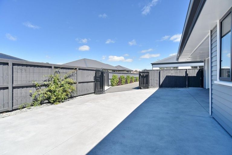 Photo of property in 13 Batchelor Place, Kaiapoi, 7630