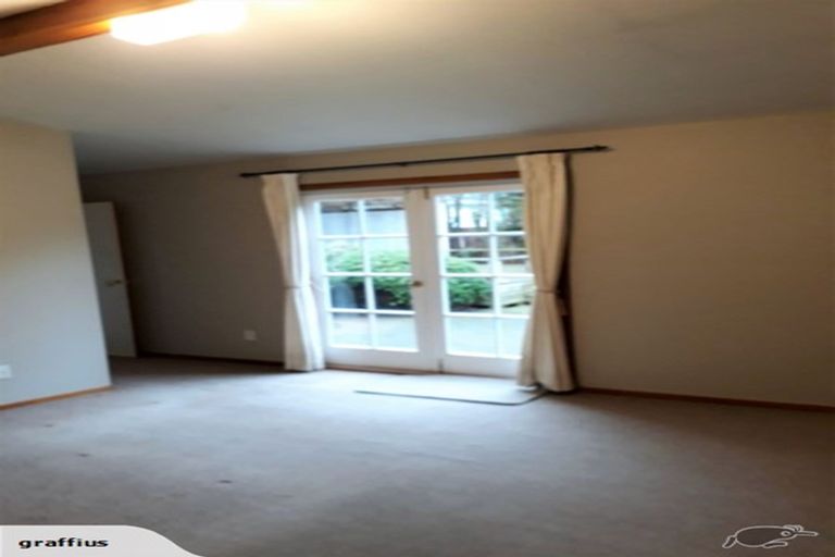 Photo of property in 43 Pitcairn Crescent, Bryndwr, Christchurch, 8053