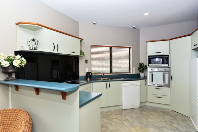 Photo of property in 271 Grandview Road, Western Heights, Hamilton, 3200