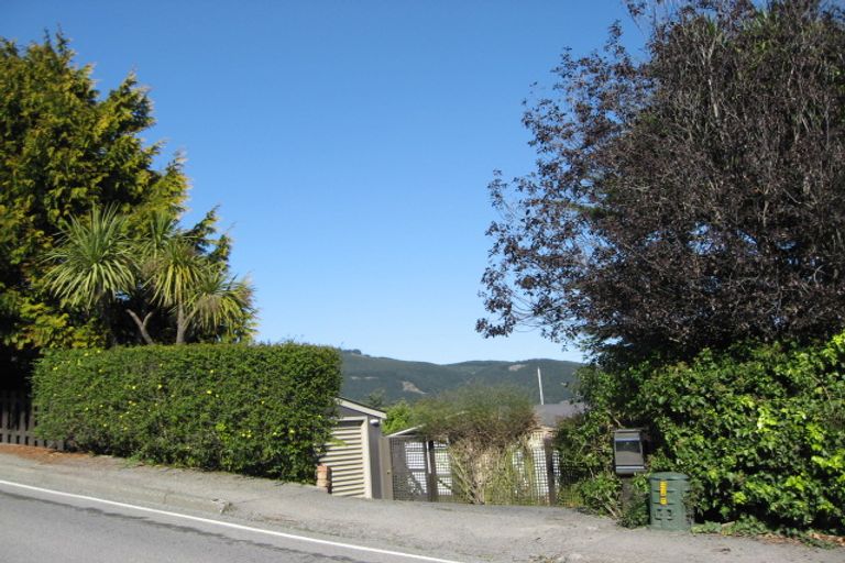 Photo of property in 214 Dyers Pass Road, Cashmere, Christchurch, 8022