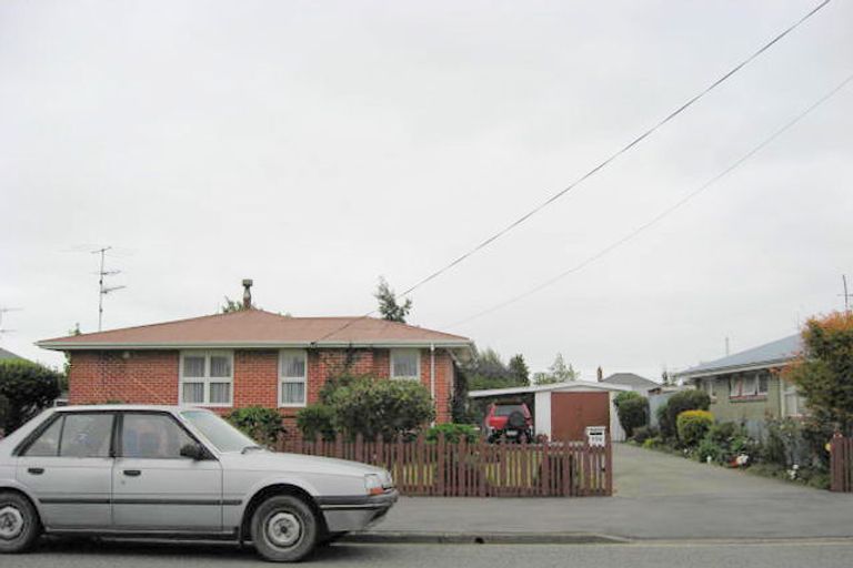 Photo of property in 104 Thomson Street, Tinwald, Ashburton, 7700