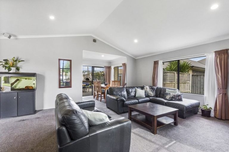 Photo of property in 9 Farringdon Avenue, Rototuna North, Hamilton, 3210