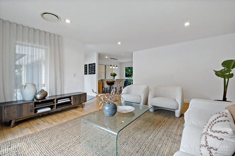 Photo of property in 82e Verbena Road, Birkdale, Auckland, 0626