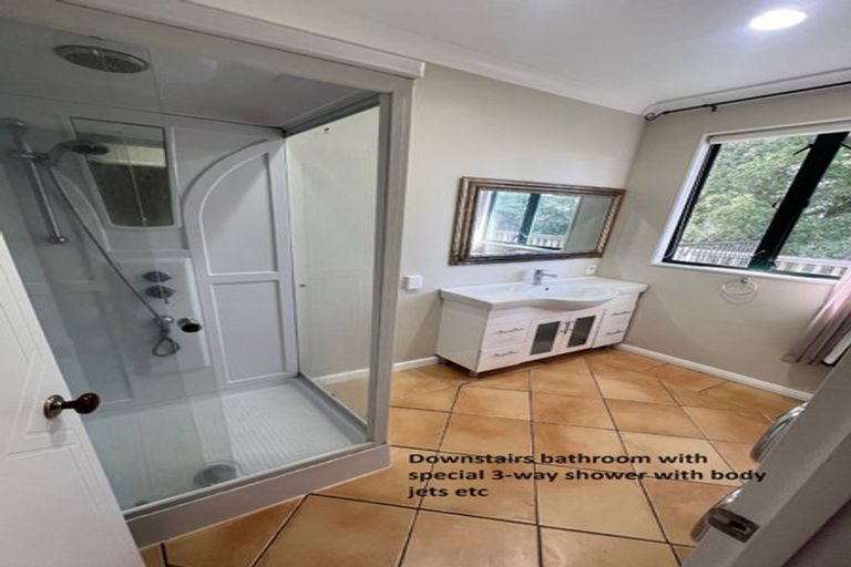 Photo of property in 6 David Beattie Place, Chatswood, Auckland, 0626