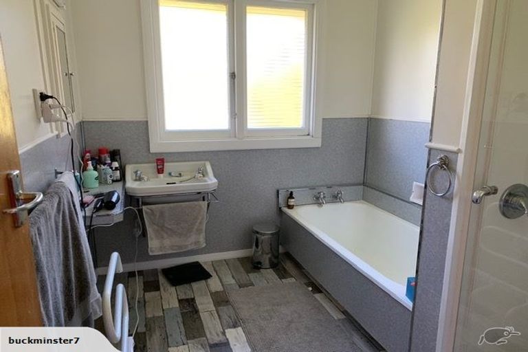 Photo of property in 37 Cliffs Road, Saint Clair, Dunedin, 9012