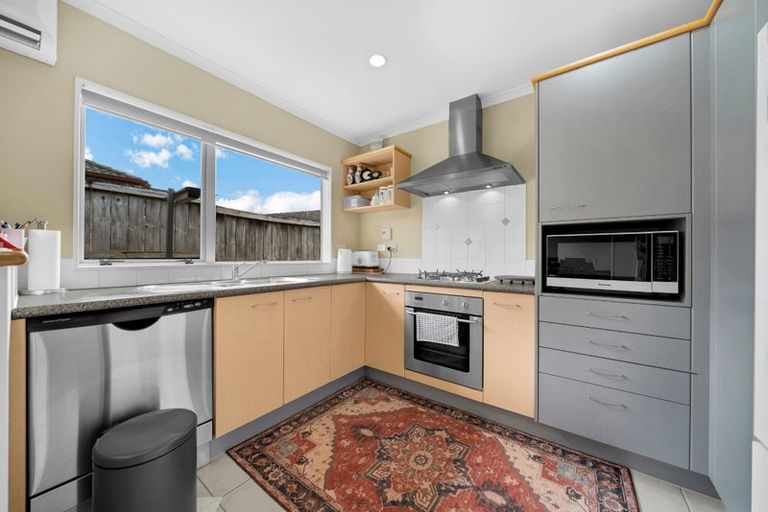 Photo of property in 12 Avonglen Court, Wattle Downs, Auckland, 2103