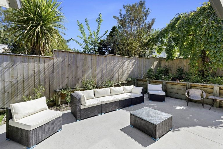 Photo of property in 92a Horoeka Street, Stokes Valley, Lower Hutt, 5019