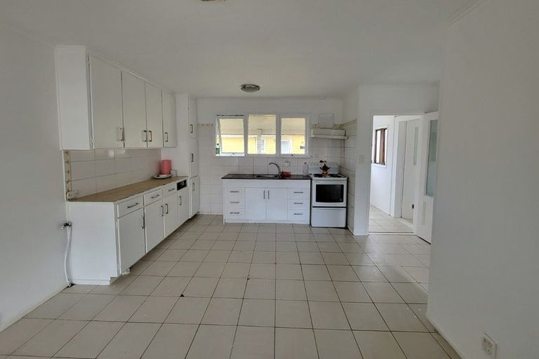Photo of property in 37 Hokianga Street, Mangere East, Auckland, 2024