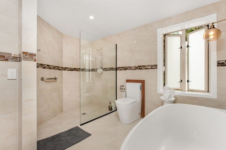 Photo of property in 5a Grevillea Court, Totara Heights, Auckland, 2105