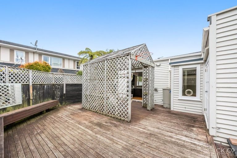 Photo of property in 27a Bauchop Road, Waterloo, Lower Hutt, 5011