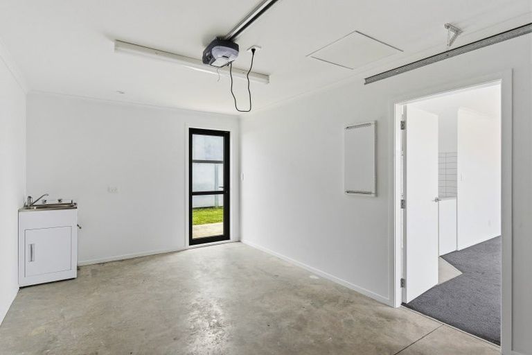 Photo of property in 97 Hinemoa Street, Levin, 5510