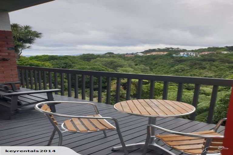 Photo of property in 20b Bushey Way, Maungaraki, Lower Hutt, 5010