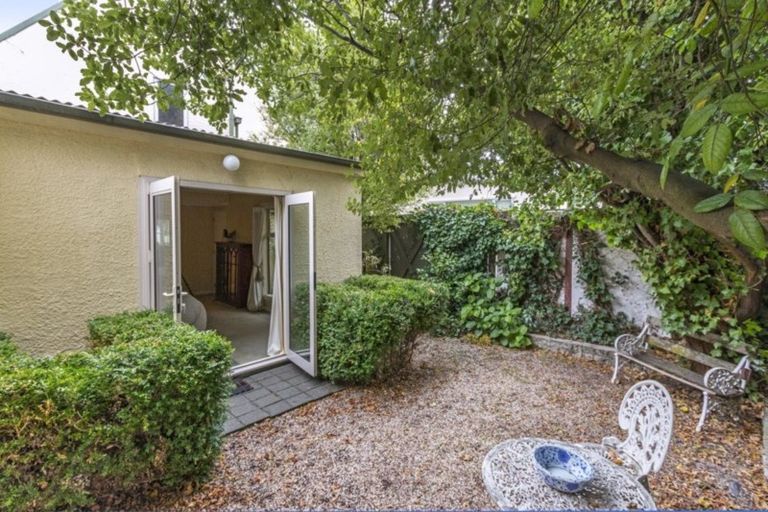 Photo of property in 1/122 Office Road, Merivale, Christchurch, 8014