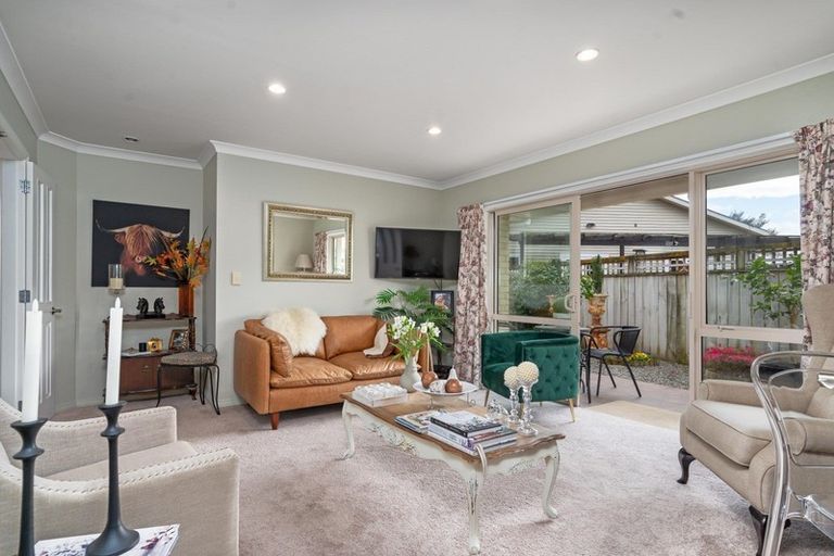 Photo of property in 42a Cambridge Terrace, Masterton, 5810