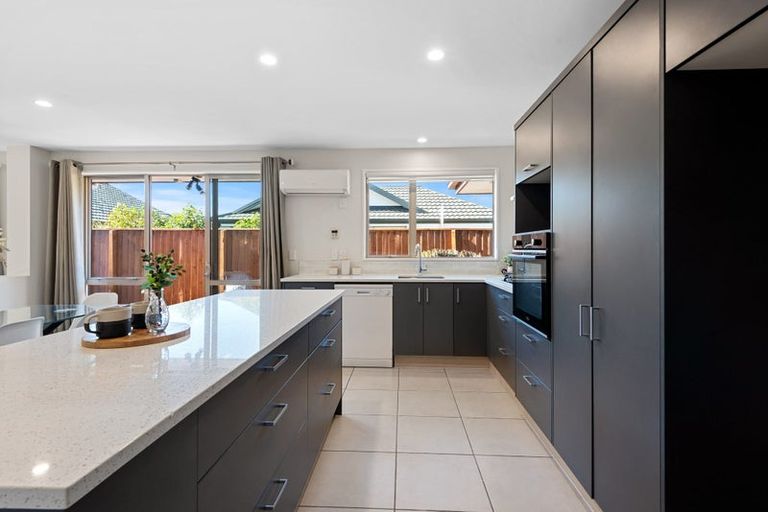 Photo of property in 11 Mica Place, Northwood, Christchurch, 8051