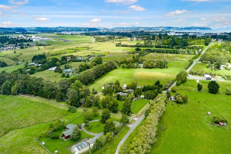 Photo of property in 10 Spedding Road, Whenuapai, Auckland, 0618