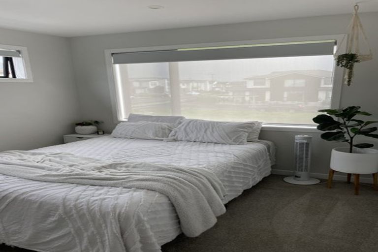 Photo of property in 2a Treloar Crescent, Hobsonville, Auckland, 0616