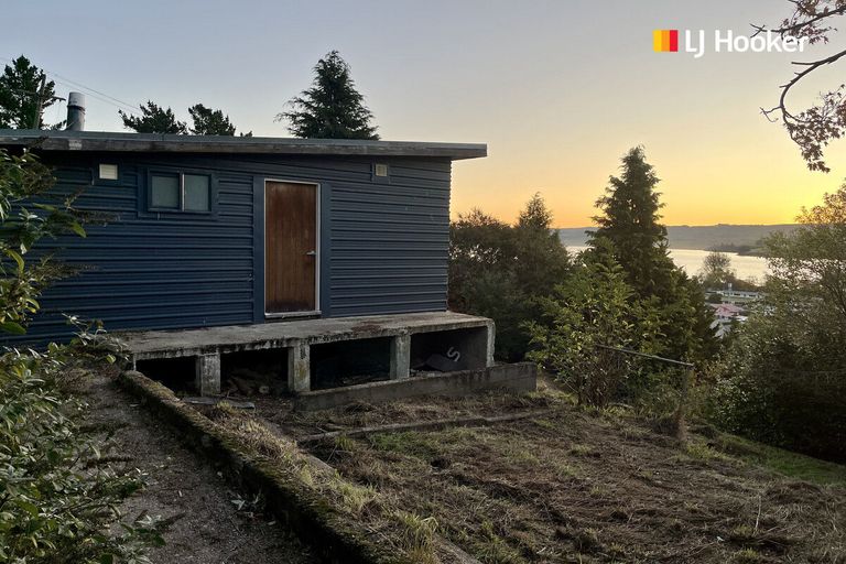 Photo of property in 27 Nore Street, Waihola, Milton, 9073