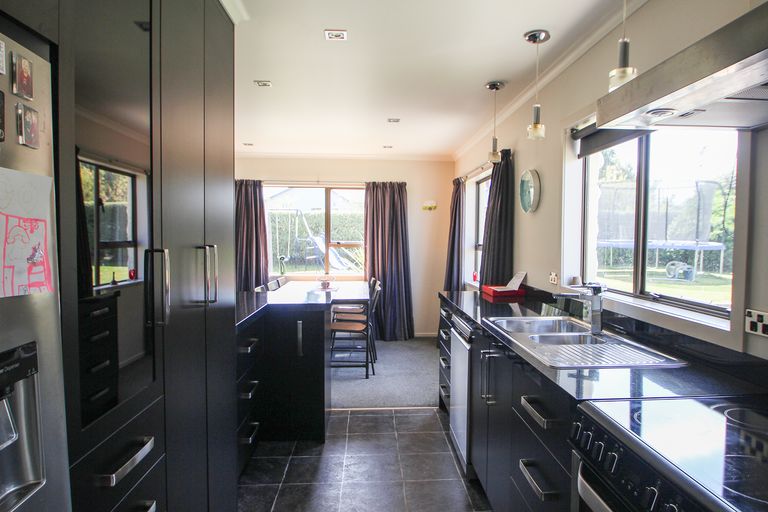 Photo of property in 5 Whiterocks Road, Weston, Oamaru, 9401